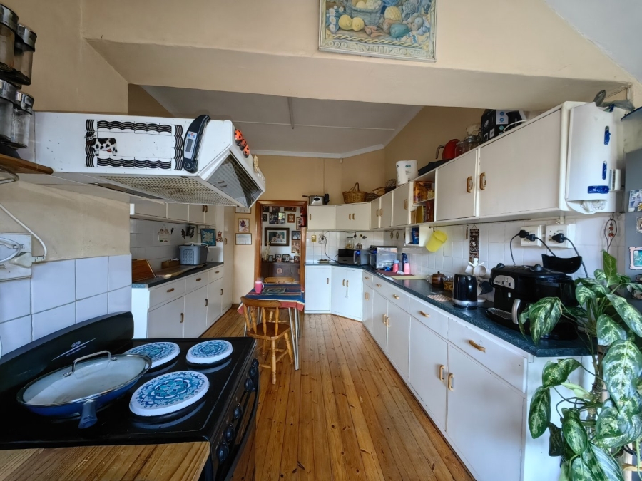 6 Bedroom Property for Sale in Glenlilly Western Cape